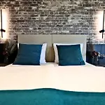 Arena Prestige Rooms